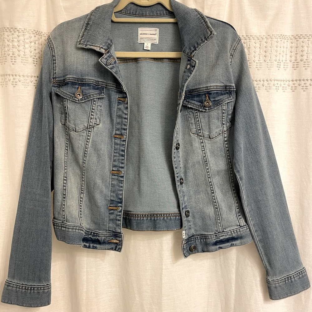 Nordstrom Rack Waist-Length Denim Jean Jacket